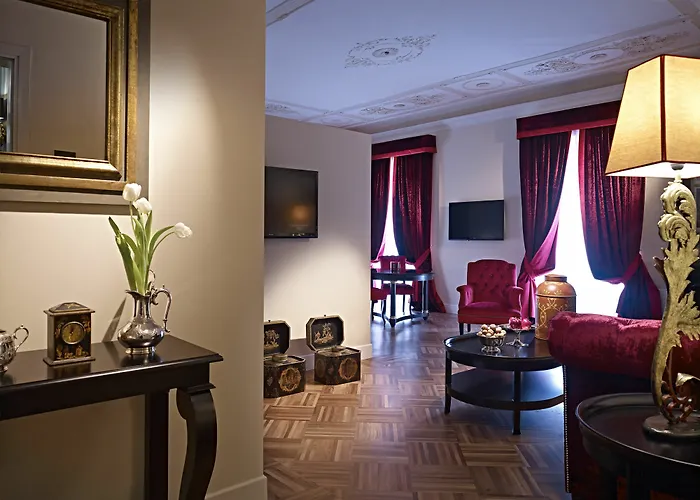 The Gentleman Of Guest house Verona
