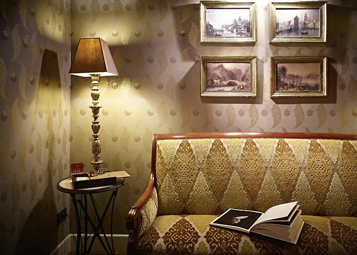 The Gentleman Of Guest house 3*